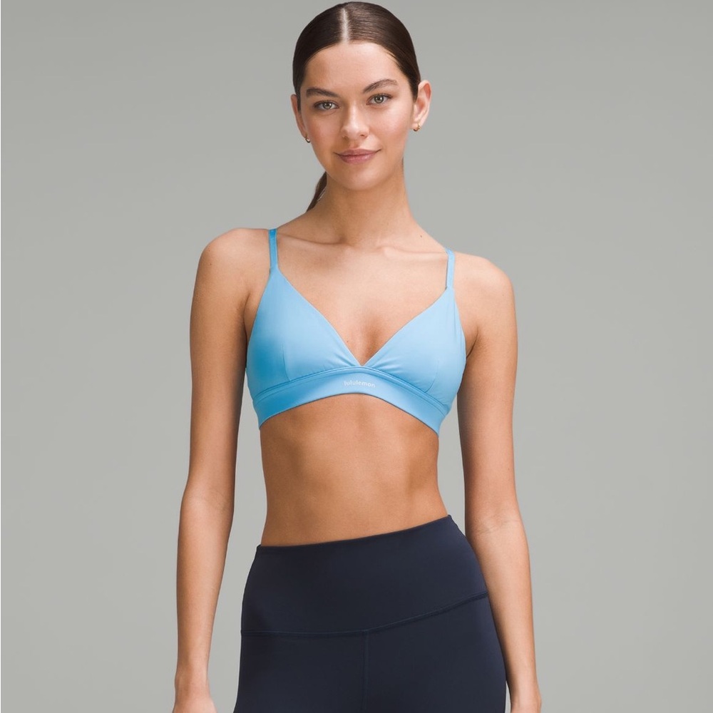 NWT Lululemon License to Train Triangle Bra, Kayak Blue, Size 8